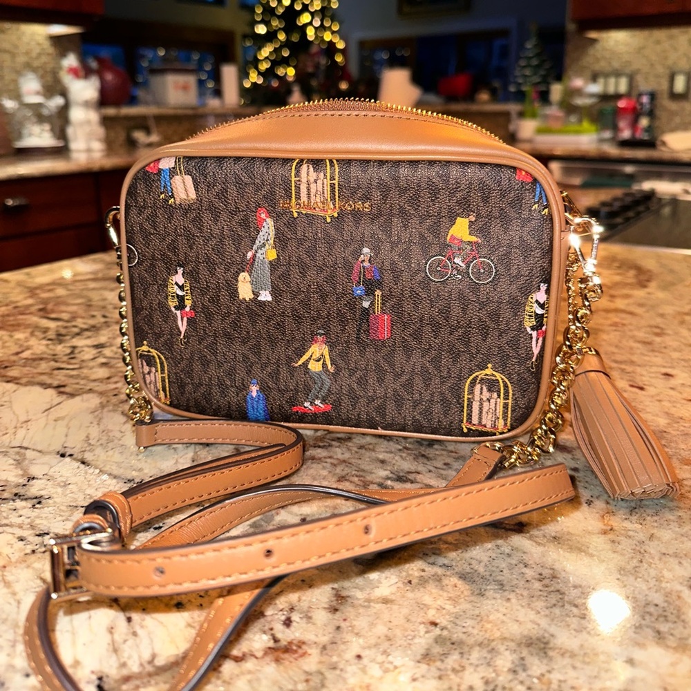 Michael Kors Ginny Medium Jet Set Girls Crossbody Bag